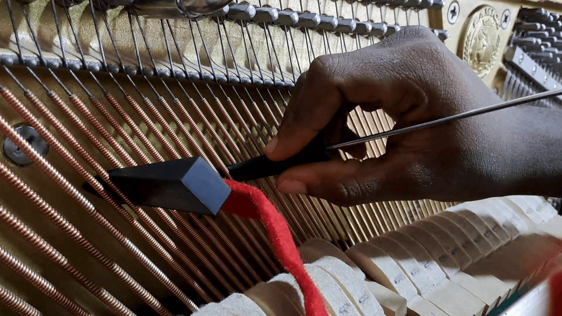 Tuning lever on a pin